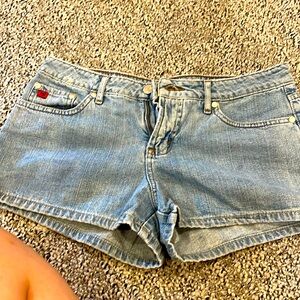 Vintage Paris Blues jean short. Size 5. Like new condition